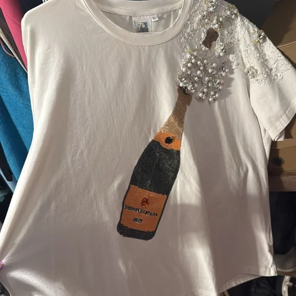 Queen of Sparkles Tshirt - Picture 3 of 4